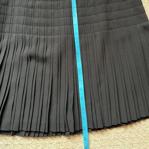 J.Crew Pleated Short Skirt Size 0 Black - Picture 4 of 6